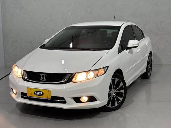 HONDA CIVIC 2.0 LXR 16V FLEX 4P AUTOMÁTICO HONDA CIVIC 2.0 LXR 16V FLEX 4P AUTOMÁTICO